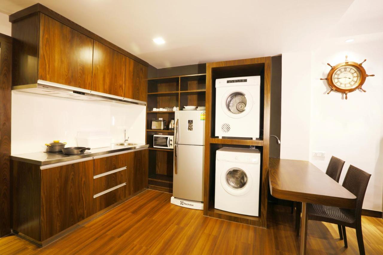 Clover Suites Royal Lake Yangon Exterior photo