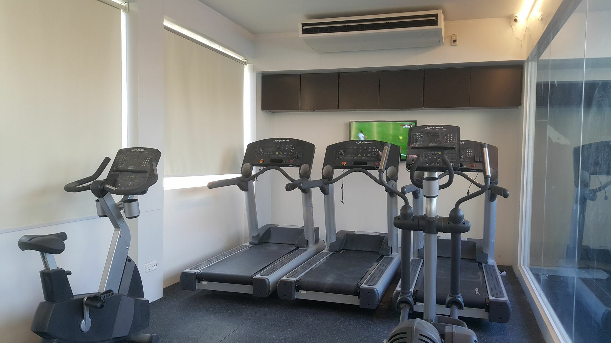 Clover Suites Royal Lake Yangon Exterior photo
